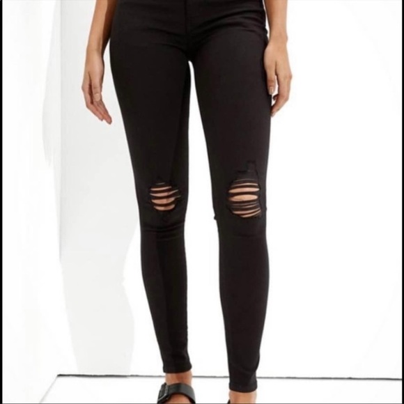 Sz10xtra long American Eagle black distressed jegging. - Picture 2 of 10